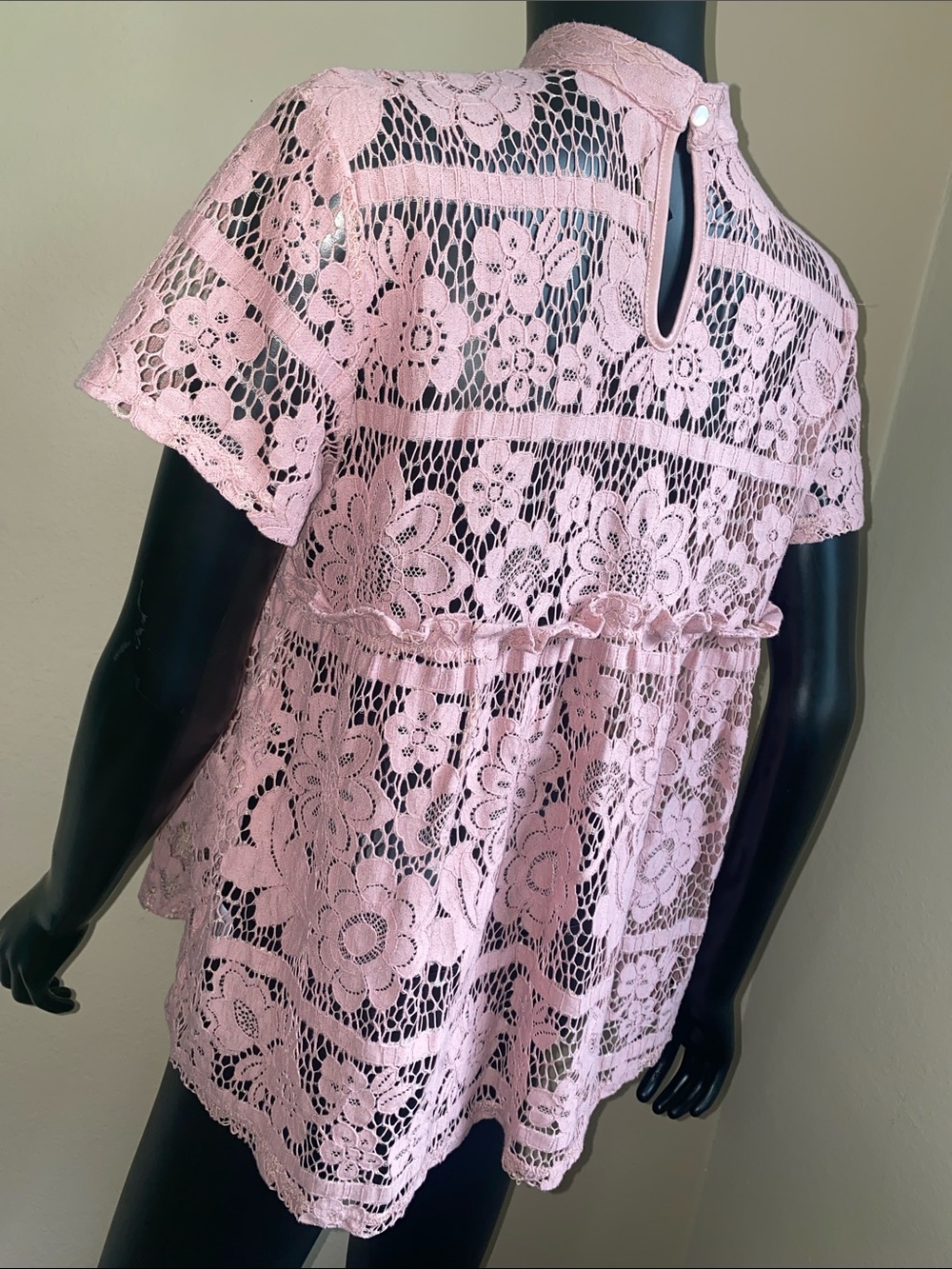 Luna Rae High-Neck Lace Blouse in Pink Dusty Rose - Picture 5 of 11